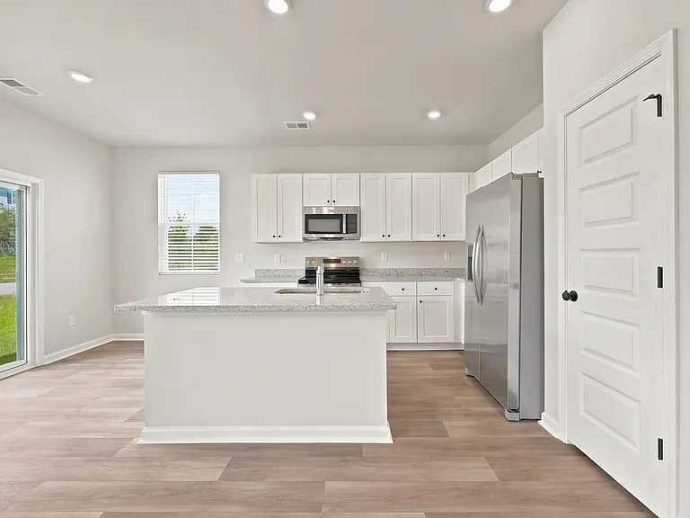 605 Southwind Way — Photo 11