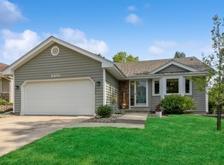 5473 Dakota Dr, West Des Moines, IA 50266