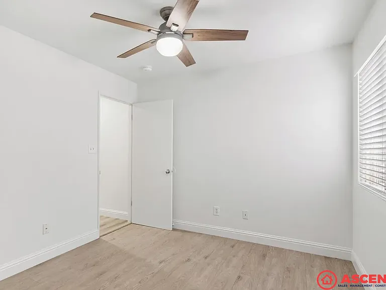 5905 Oneida Falls Dr — Photo 24