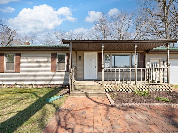 5th image of 23990 Avenue C