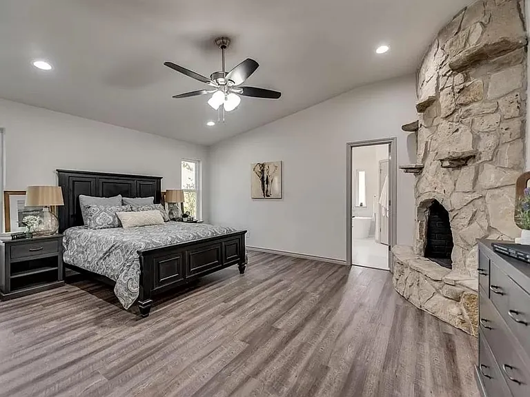 3403 County Road 1157 — Photo 23