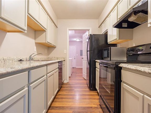 2nd image of 6016 Camellia Dr APT B