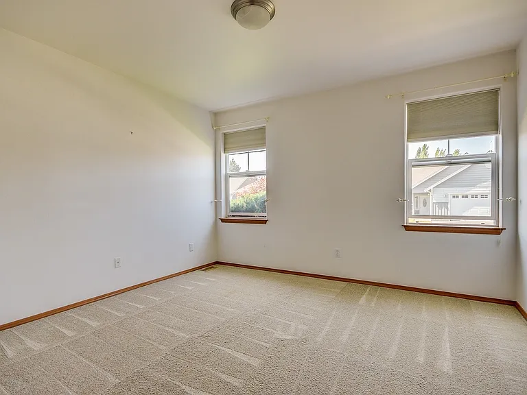 1232 SW Xavier Dr — Photo 9