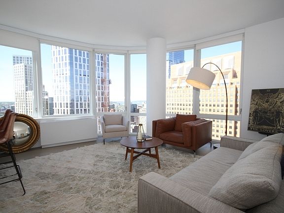 3rd image of 86 Fleet Pl APT 11R