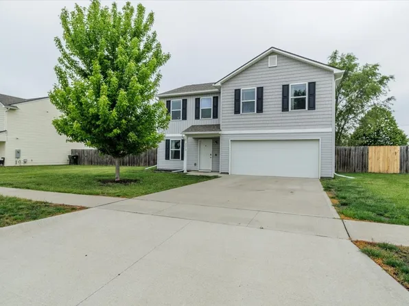 2210 Sunflower St, Perry, IA 50220