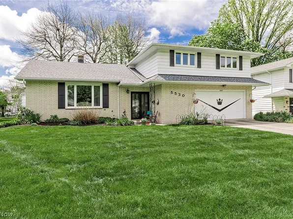 5530 Harleston Dr, Lyndhurst, OH 44124