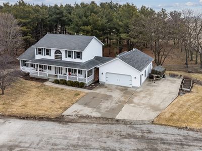 708 S Veverka Dr, Prairie City, IA, 50228