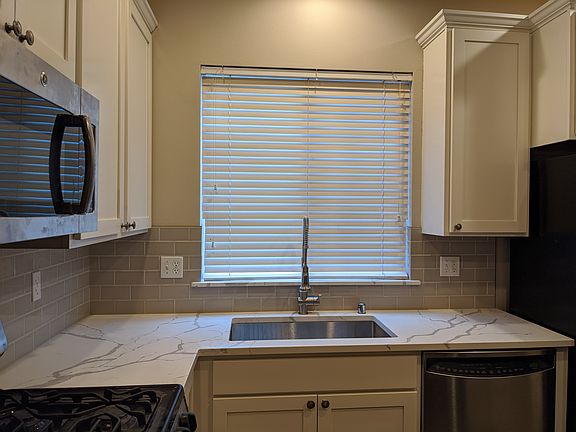 4th image of 10716 221st Ln NE