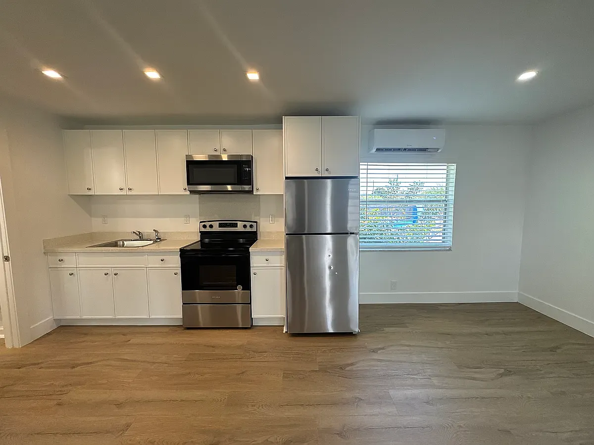 1 bed, 650 sqft, $1,595 — Photo 1