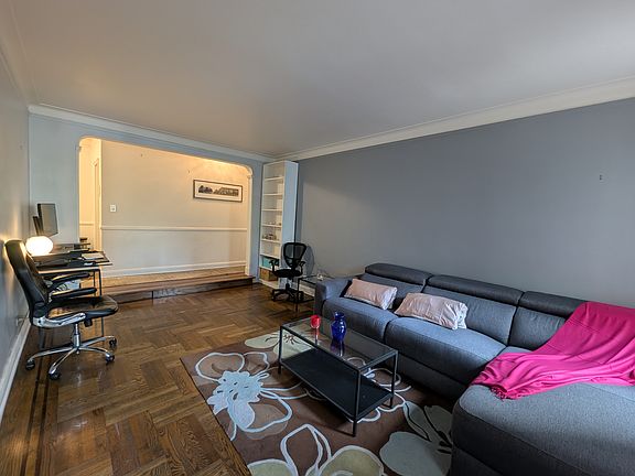 3rd image of 49 W 96th St APT 3E