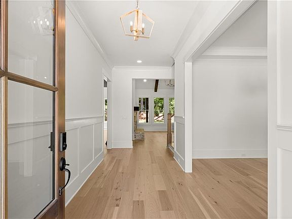 4th image of 285 Reese Way