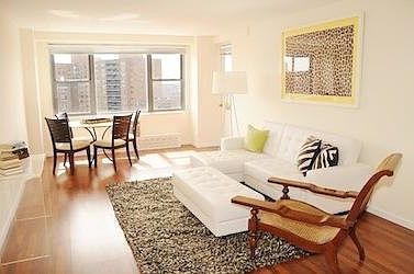 1st image of 10423 Queens Blvd
