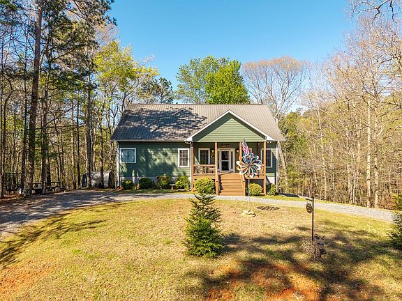 2nd image of 144 Monet Dr