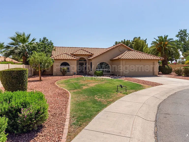 2381 W Redwood Dr — Photo 8