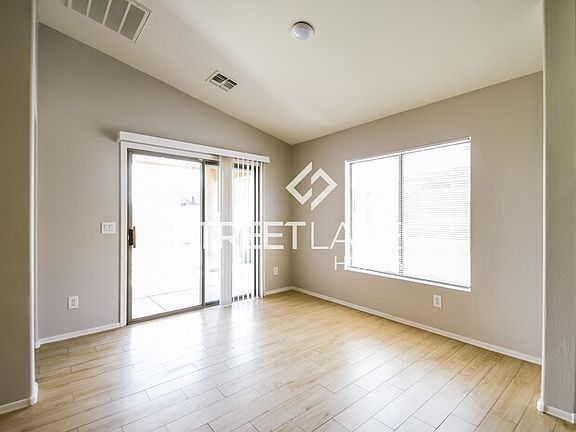 5th image of 12753 W Soledad St