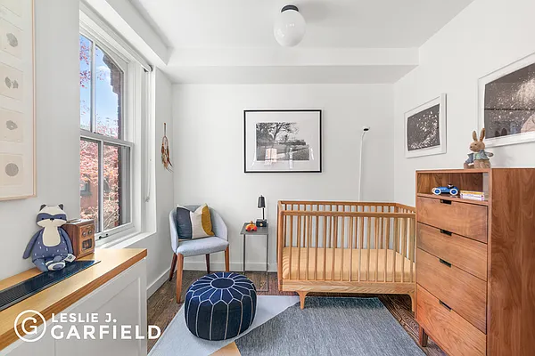 Sold by Leslie J. Garfield | media 34