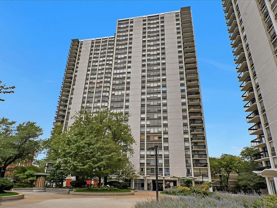 1st image of 1460 N Sandburg Ter APT 209