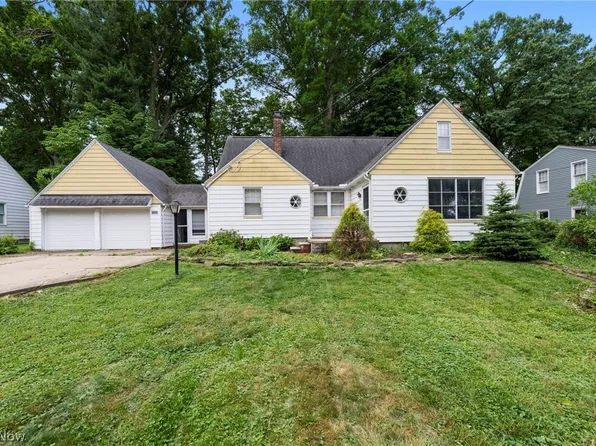 29408 Luxona Ave, Wickliffe, OH 44092