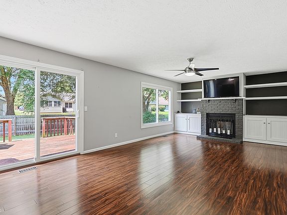 3rd image of 245 Whispering Willow Ct