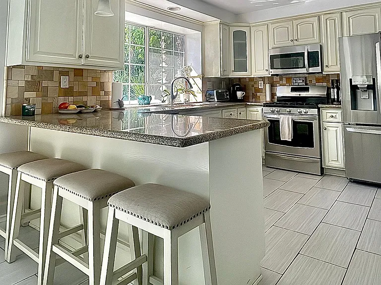 5055 Ludgate Dr — Photo 23