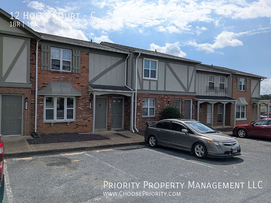 1st image of 12 Holly Ct APT C