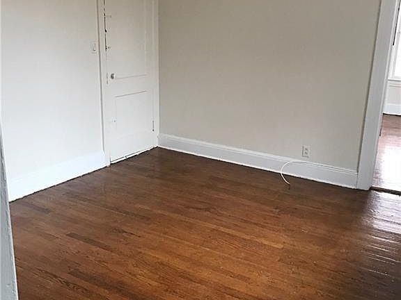4th image of 364 Ashford Ave APT 2