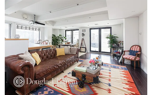 Rented by Douglas Elliman | media 33