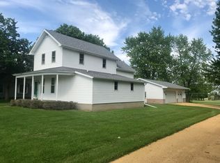 305 S Main St, Ohio, IL 61349