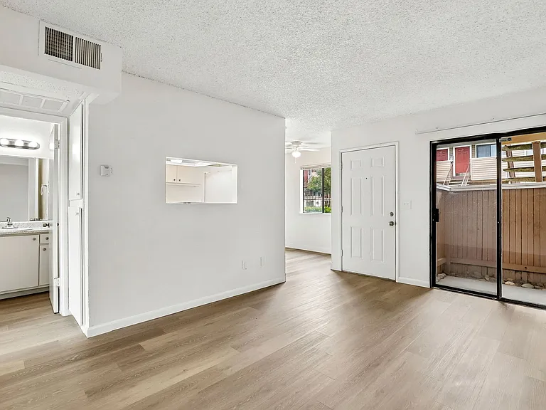 Parkview Village Apartments — Photo 9