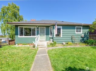 623 E 10th St, Port Angeles, WA 98362