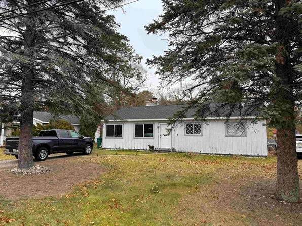 5614 Cedar Lake Rd, Oscoda, MI 48750