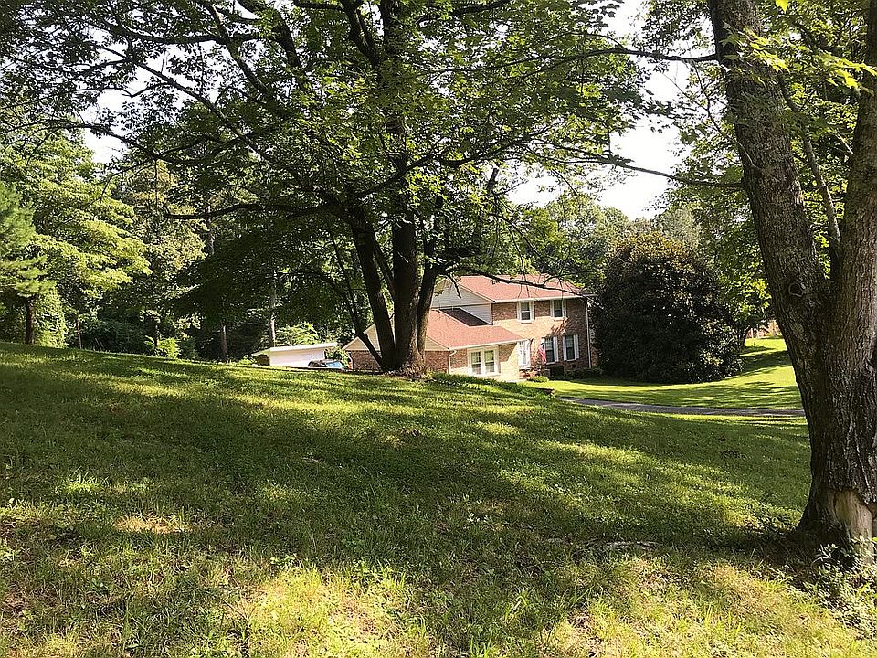 1st image of 4953 Montcrest Dr
