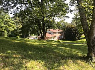 4953 Montcrest Dr, Chattanooga, TN 37416