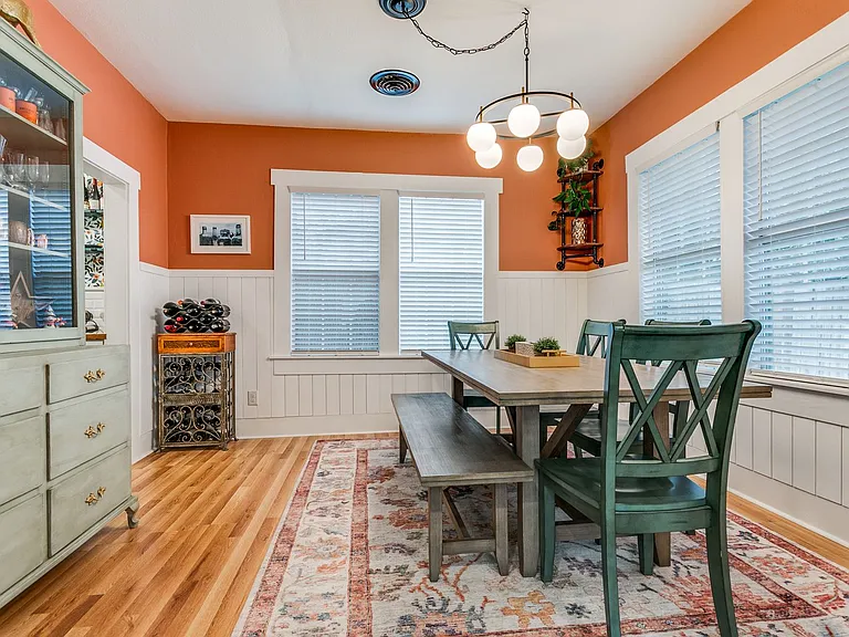 1004 Edison Dr — Photo 11