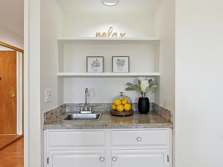 1110 Bayswater Ave #303 — Photo 7