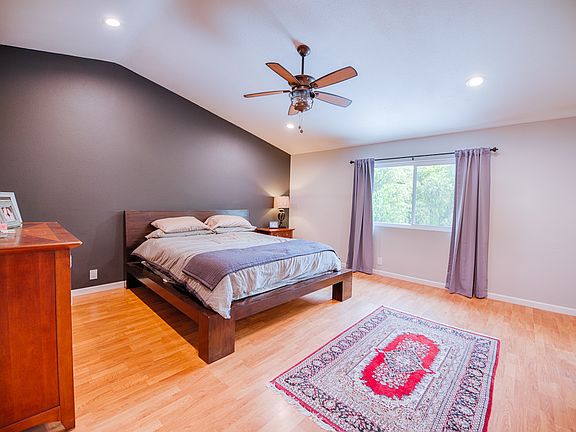 2nd image of 1421 Manzana Way