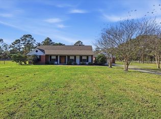 5433 Hidden Meadows Dr, Orange, TX 77632