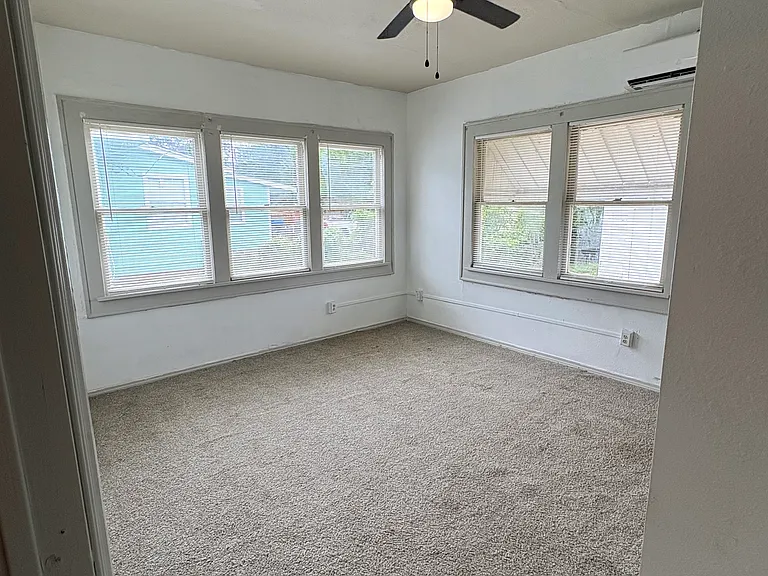 1621 N McKinley Ave — Photo 10