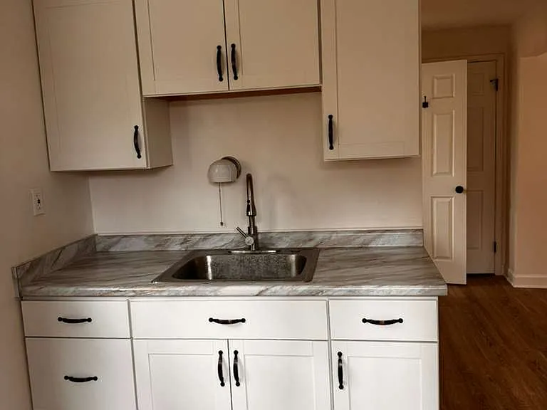 16 Barrington Rd #2W — Photo 31