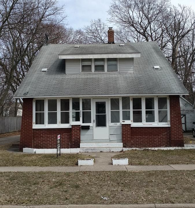 1st image of 3056 Barrett Ave SW APT 2