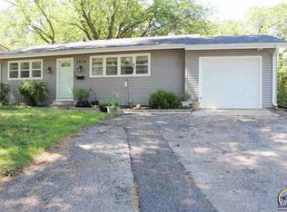 5016 SW 26th Ter, Topeka, KS 66614