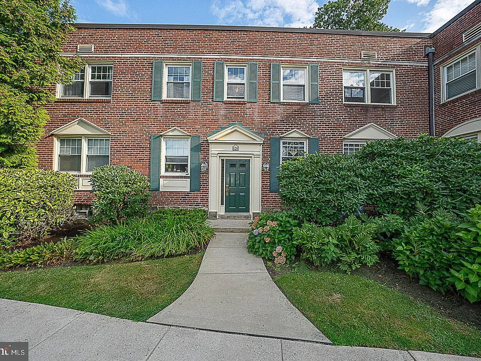 500 E Lancaster Ave #126D