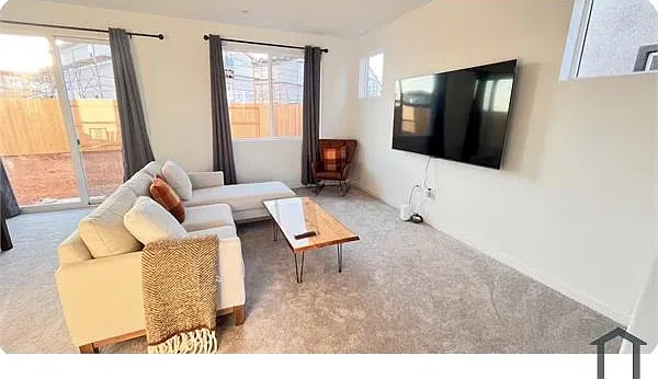 3 bed, $3,982 — Photo 3