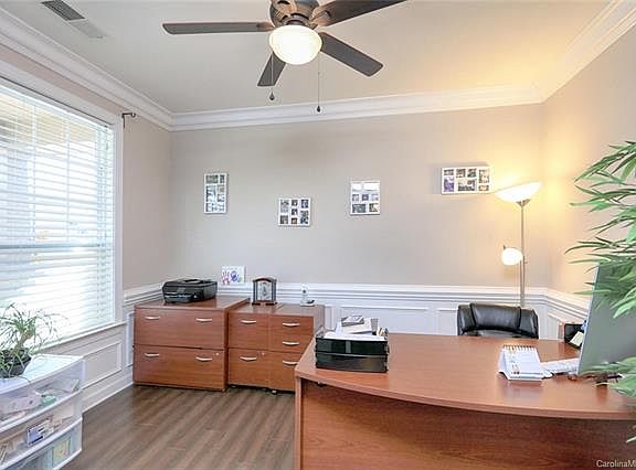 5th image of 107 Cranbrook Ln