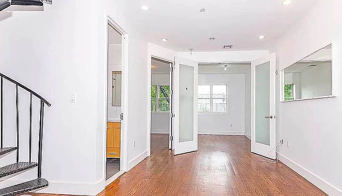 1st image of 1072 Bergen St #4R
