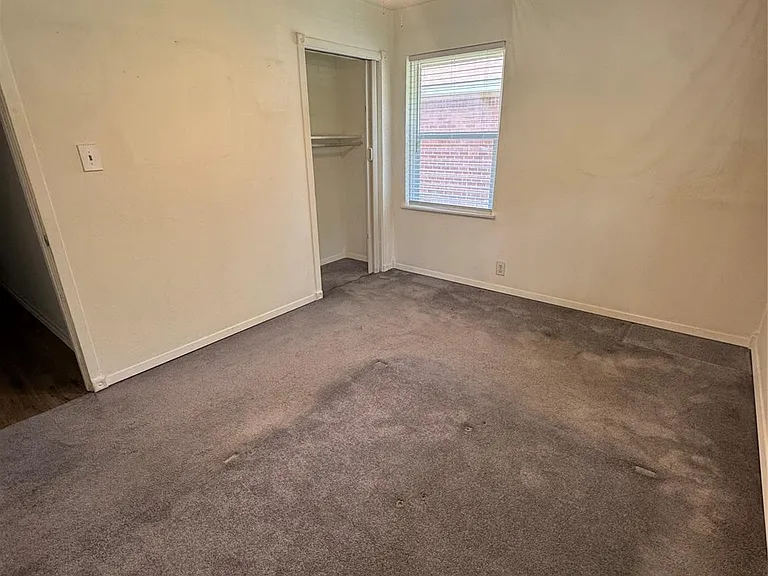 935 Creager St — Photo 12