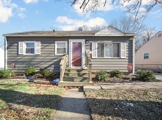 10 Walnut Pkwy, Crown Point, IN 46307