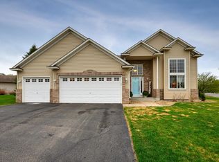 17550 Grant Ct NW, Elk River, MN 55330