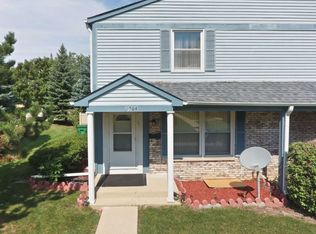 2304 Denton Ct, Schaumburg, IL 60194