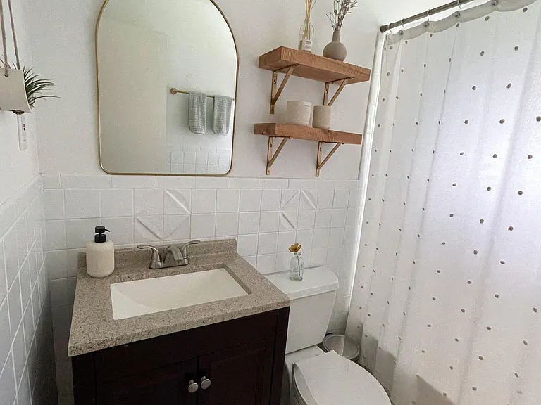 Upstairs Bathroom